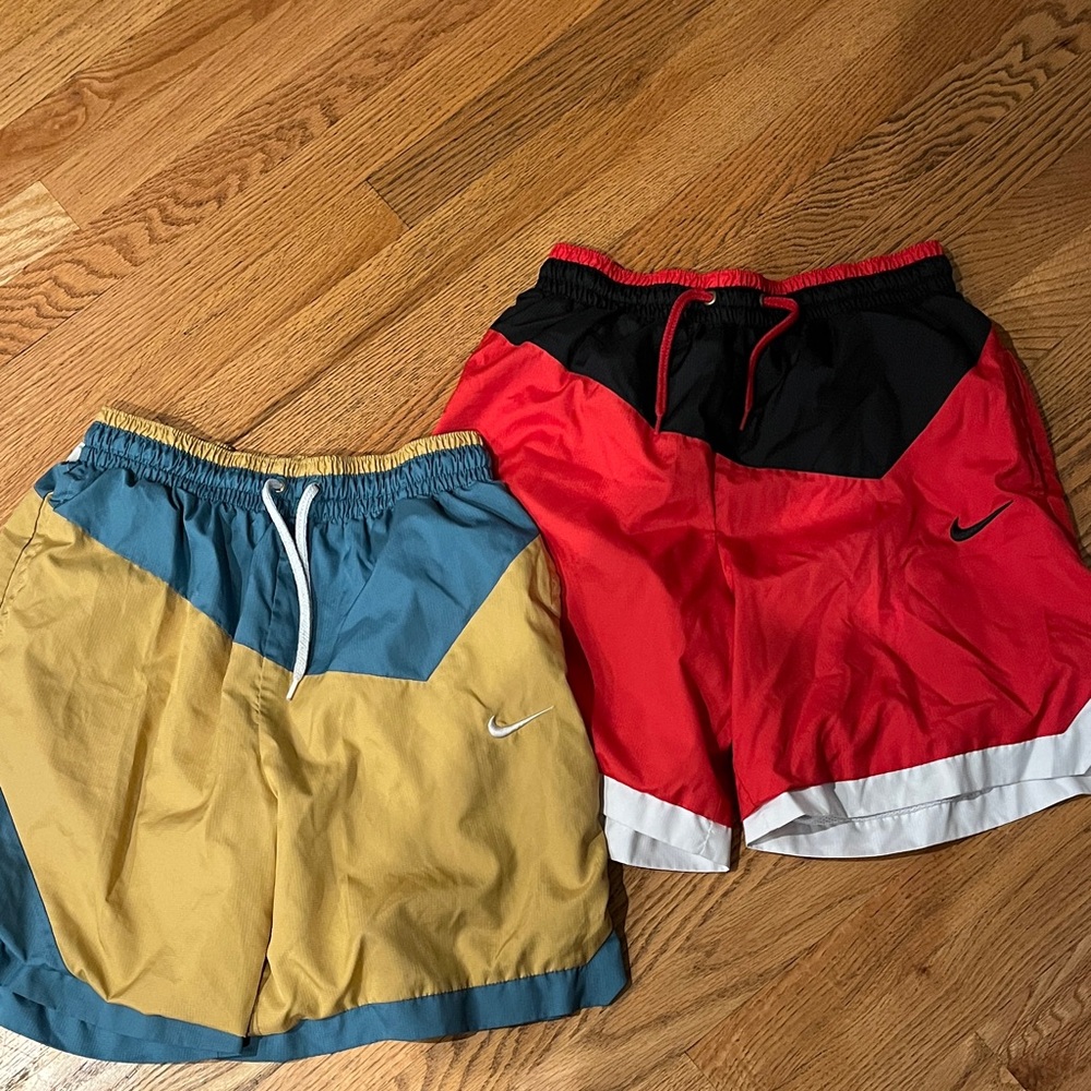 Nike Men’s Athletic Shorts Size S